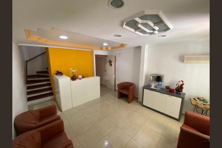 Casa à venda com 4 quartos, 158m² em Indianópolis, São Paulo