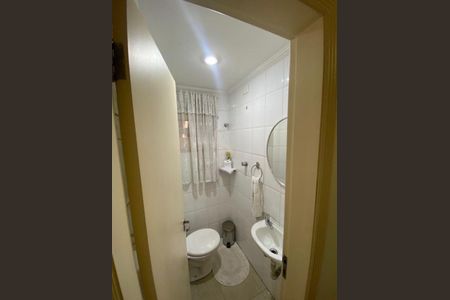 Casa à venda com 158m², 4 quartos e sem vaga