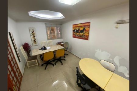 Casa à venda com 4 quartos, 158m² em Indianópolis, São Paulo