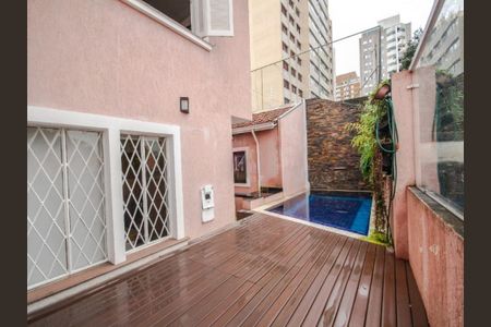 Casa à venda com 250m², 3 quartos e 3 vagas