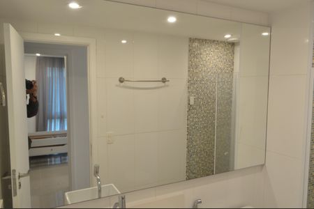 Apartamento à venda com 168m², 3 quartos e 2 vagas Apartamento à venda com 168m², 3 quartos e 2 vagasBanheiro