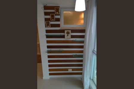 Apartamento à venda com 168m², 3 quartos e 2 vagas Apartamento à venda com 168m², 3 quartos e 2 vagasVaranda da Suíte 1