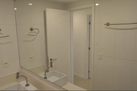 Apartamento à venda com 168m², 3 quartos e 2 vagas Apartamento à venda com 168m², 3 quartos e 2 vagasBanheiro