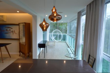 Varanda Gourmet de apartamento à venda com 3 quartos, 168m² em Barra da Tijuca, Rio de Janeiro