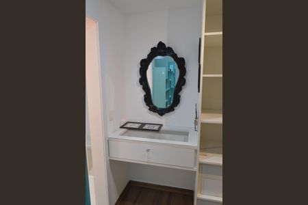 Apartamento à venda com 168m², 3 quartos e 2 vagas Apartamento à venda com 168m², 3 quartos e 2 vagasCloset da Suíte 2