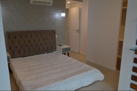 Apartamento à venda com 168m², 3 quartos e 2 vagas Apartamento à venda com 168m², 3 quartos e 2 vagasSuíte 1