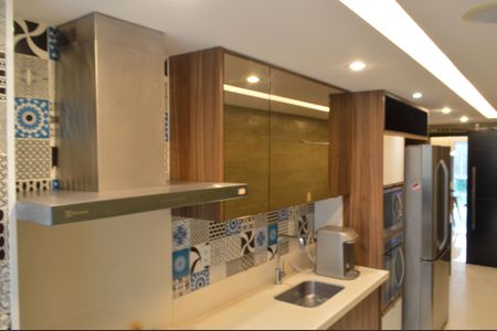 Apartamento à venda com 168m², 3 quartos e 2 vagas Apartamento à venda com 168m², 3 quartos e 2 vagasCozinha