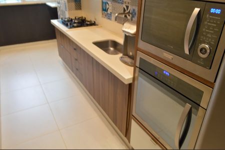 Apartamento à venda com 168m², 3 quartos e 2 vagas Apartamento à venda com 168m², 3 quartos e 2 vagasCozinha