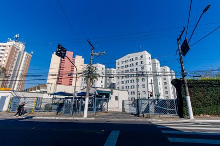 Apartamento à venda com 64m², 3 quartos e 1 vaga Apartamento à venda com 64m², 3 quartos e 1 vagaFachada