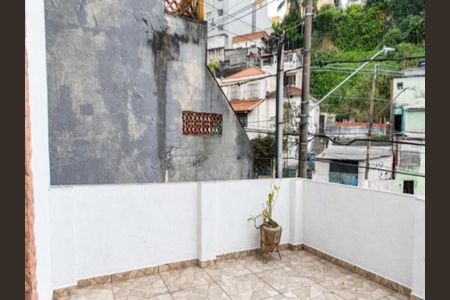Casa à venda com 141m², 3 quartos e 4 vagas