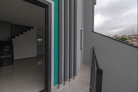 Casa à venda com 124m², 2 quartos e 4 vagas Casa à venda com 124m², 2 quartos e 4 vagasCorredor