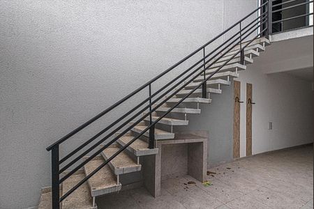 Casa à venda com 124m², 2 quartos e 4 vagas Casa à venda com 124m², 2 quartos e 4 vagasCorredor