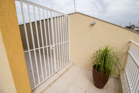 Casa de condomínio à venda com 125m², 3 quartos e 2 vagasEntrada