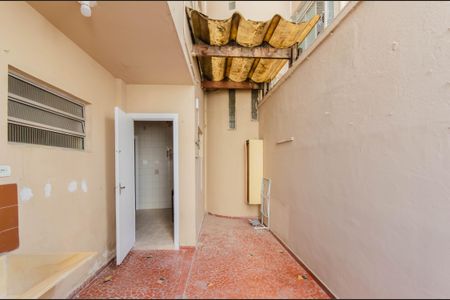 Apartamento à venda com 92m², 2 quartos e 1 vaga Apartamento à venda com 92m², 2 quartos e 1 vagaQuintal
