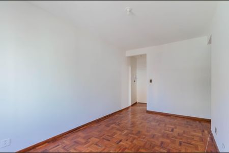 Apartamento à venda com 92m², 2 quartos e 1 vaga Apartamento à venda com 92m², 2 quartos e 1 vagaSala