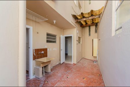 Apartamento à venda com 92m², 2 quartos e 1 vaga Apartamento à venda com 92m², 2 quartos e 1 vagaQuintal