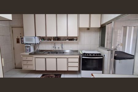 Apartamento à venda com 125m², 3 quartos e 2 vagasCozinha