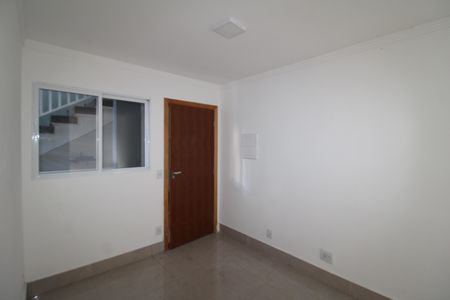 Sala / Cozinha de apartamento à venda com 2 quartos, 38m² em Jardim Paraíso, São Paulo