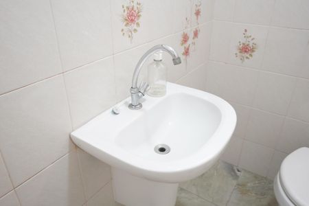 Casa para alugar com 180m², 3 quartos e 3 vagasBanheiro Social