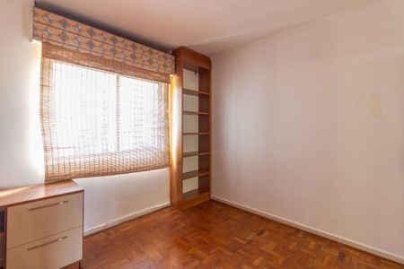 Apartamento à venda com 139m², 3 quartos e 2 vagas Apartamento à venda com 139m², 3 quartos e 2 vagasQuarto 3