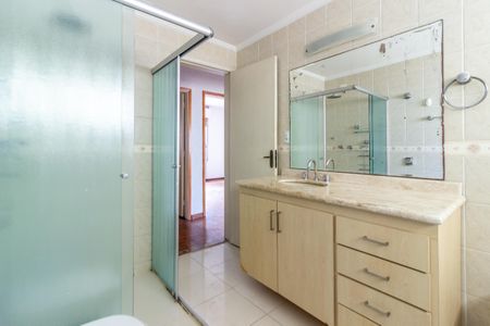 Apartamento à venda com 139m², 3 quartos e 2 vagas Apartamento à venda com 139m², 3 quartos e 2 vagasBanheiro 1