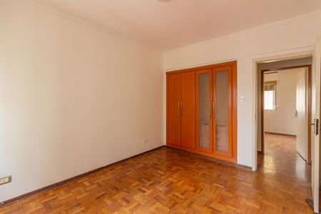 Apartamento à venda com 139m², 3 quartos e 2 vagas Apartamento à venda com 139m², 3 quartos e 2 vagasQuarto 1