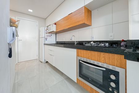 Apartamento à venda com 55m², 2 quartos e 1 vaga Apartamento à venda com 55m², 2 quartos e 1 vagaCozinha
