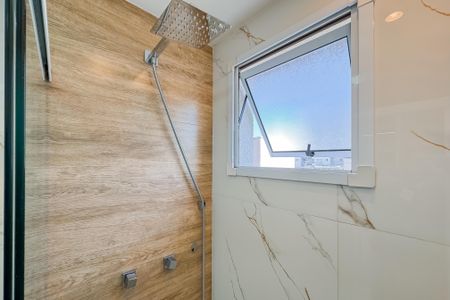 Apartamento à venda com 55m², 2 quartos e 1 vaga Apartamento à venda com 55m², 2 quartos e 1 vagaBanheiro Social