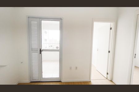 Sala/Cozinha de apartamento para alugar com 2 quartos, 30m² em Casa Verde Alta, São Paulo