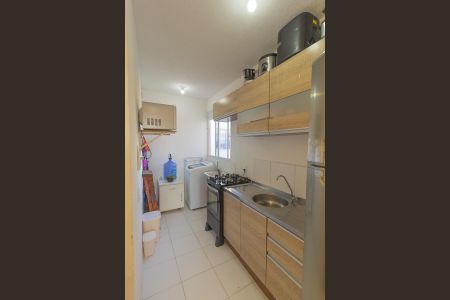 Apartamento à venda com 42m², 2 quartos e 1 vaga Apartamento à venda com 42m², 2 quartos e 1 vagaCozinha e Área de Serviço