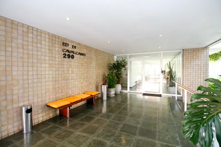 Apartamento para alugar com 83m², 3 quartos e 2 vagasEntrada do Prédio