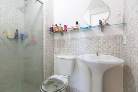 Apartamento para alugar com 47m², 2 quartos e 1 vaga Apartamento para alugar com 47m², 2 quartos e 1 vagaBanheiro