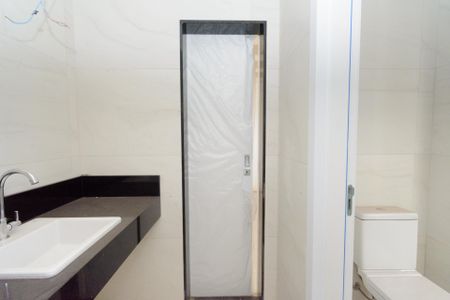 Apartamento à venda com 155m², 4 quartos e 3 vagasBanheiro da Suíte 1