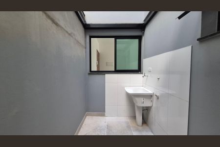 Apartamento à venda com 62m², 2 quartos e 1 vagaÁrea de Serviço