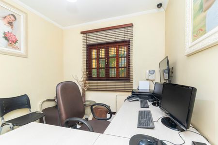 Casa à venda com 280m², 4 quartos e 2 vagas Casa à venda com 280m², 4 quartos e 2 vagasQuarto 3