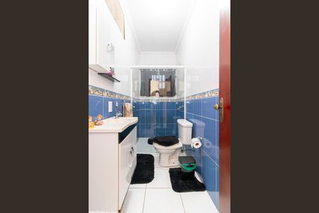 Casa à venda com 280m², 4 quartos e 2 vagas Casa à venda com 280m², 4 quartos e 2 vagasBanheiro Social