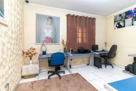 Casa à venda com 280m², 4 quartos e 2 vagas Casa à venda com 280m², 4 quartos e 2 vagasQuarto 2