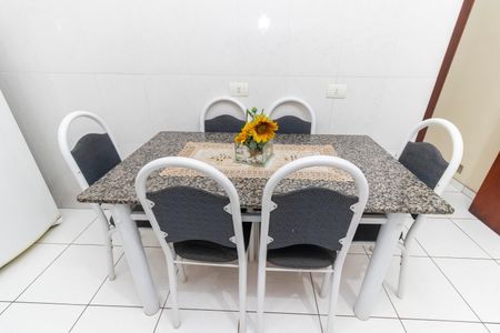 Casa à venda com 280m², 4 quartos e 2 vagas Casa à venda com 280m², 4 quartos e 2 vagasCozinha