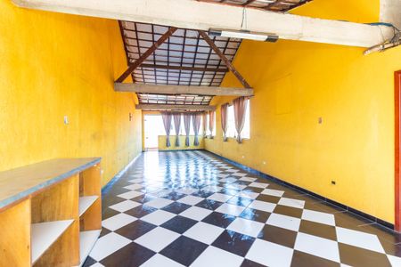 Casa à venda com 280m², 4 quartos e 2 vagas Casa à venda com 280m², 4 quartos e 2 vagasÁrea comum - Salão de festas