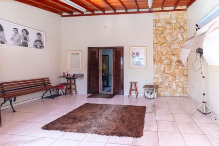 Casa à venda com 280m², 4 quartos e 2 vagas Casa à venda com 280m², 4 quartos e 2 vagasSacada da Suíte