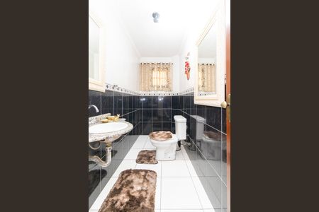 Casa à venda com 280m², 4 quartos e 2 vagas Casa à venda com 280m², 4 quartos e 2 vagasLavabo