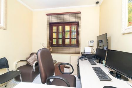 Casa à venda com 280m², 4 quartos e 2 vagas Casa à venda com 280m², 4 quartos e 2 vagasQuarto 3