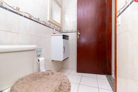 Casa à venda com 280m², 4 quartos e 2 vagas Casa à venda com 280m², 4 quartos e 2 vagasBanheiro da Suíte