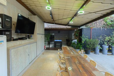 Casa à venda com 256m², 4 quartos e 3 vagasEspaço Gourmet