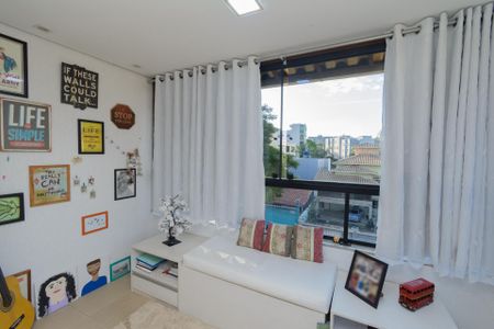 Casa à venda com 256m², 4 quartos e 3 vagasQuarto 2