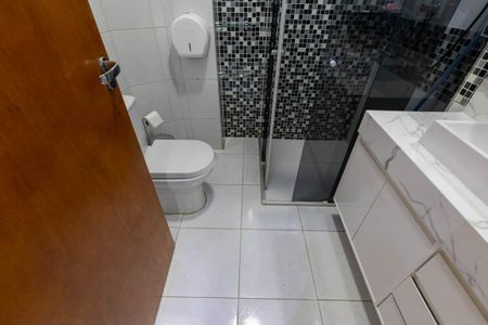Apartamento à venda com 101m², 2 quartos e sem vaga Apartamento à venda com 101m², 2 quartos e sem vagaBanheiro