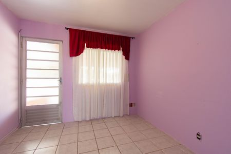 Sala de casa de condomínio para alugar com 2 quartos, 45m² em Rio Branco, Canoas