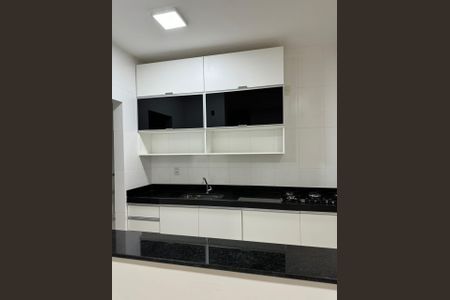 Apartamento para alugar com 2 quartos, 70m² em Heliópolis, Belo Horizonte