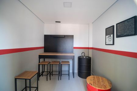 Apartamento à venda com 37m², 2 quartos e 1 vaga Apartamento à venda com 37m², 2 quartos e 1 vagaÁrea comum - Oficina