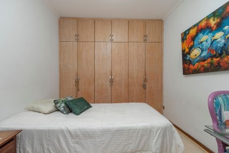 Casa à venda com 199m², 3 quartos e 2 vagasQuarto 1